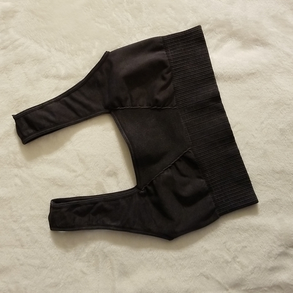 FP Movement Good Karma Square Neck Sports Bra in Washed Black Medium - Picture 8 of 11